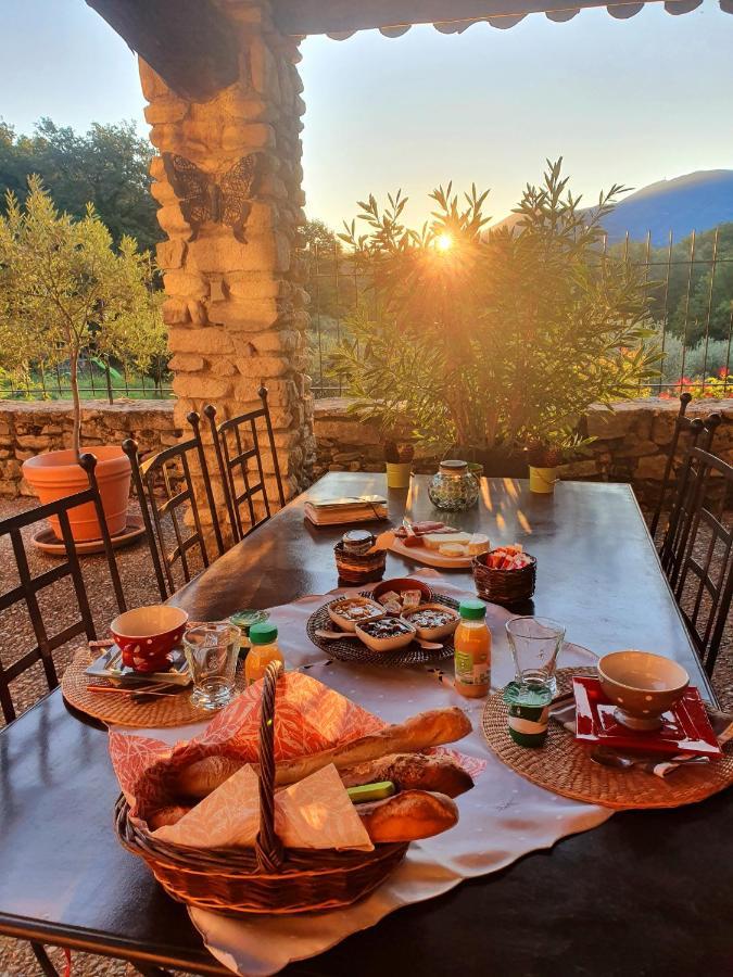 Bed and Breakfast Les Logis De Paban Crestet Экстерьер фото